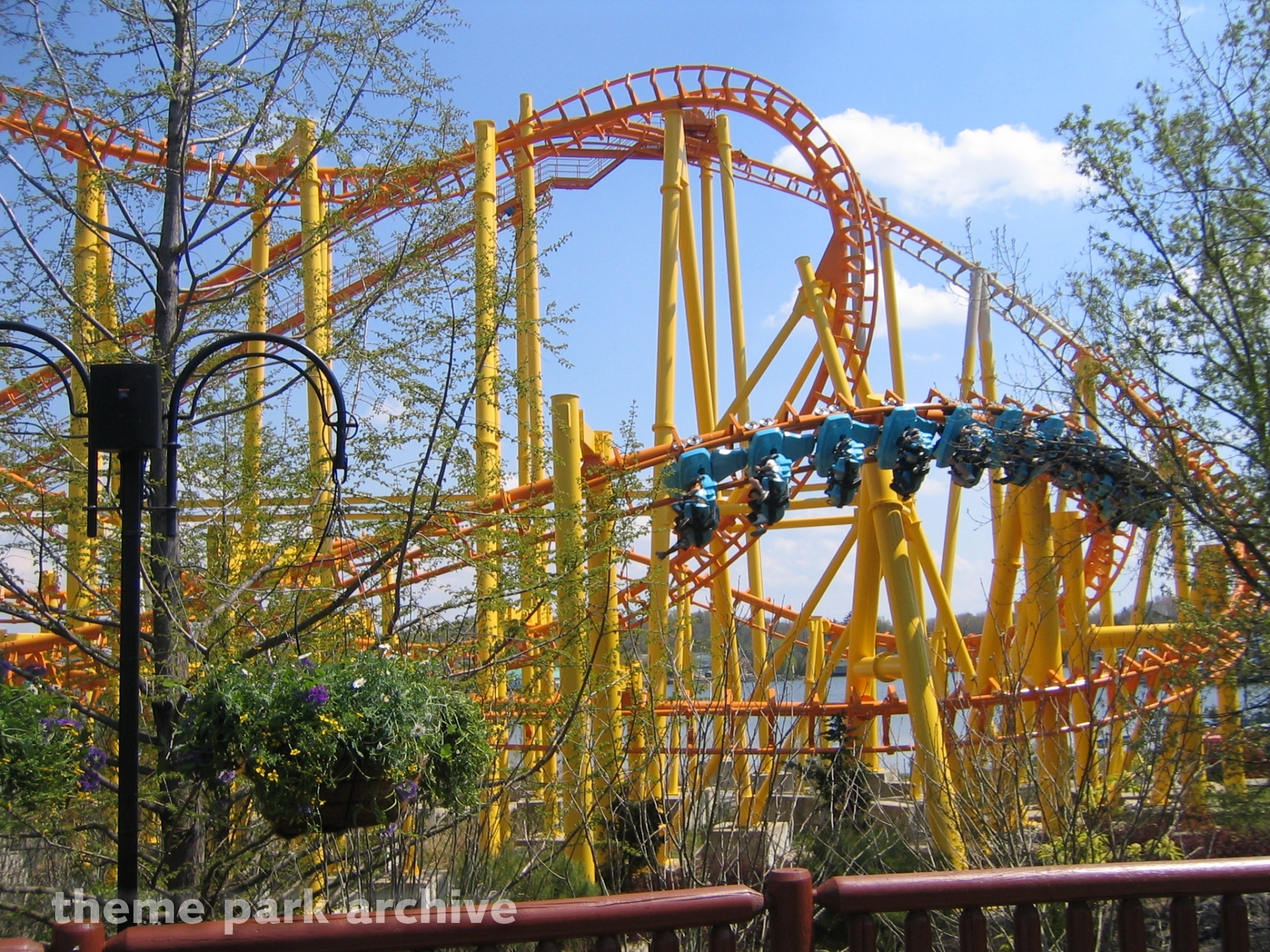 Thunderhawk at Geauga Lake | Theme Park Archive