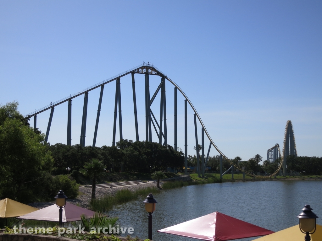 Steel Eel at SeaWorld San Antonio