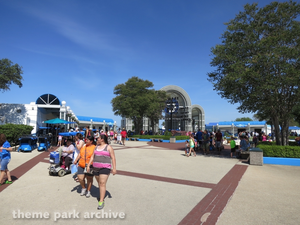 Entrance at SeaWorld San Antonio