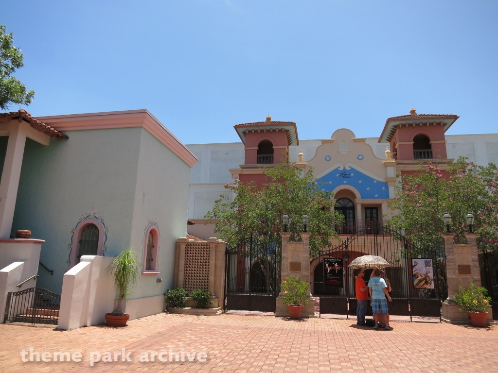 Los Festivales at Six Flags Fiesta Texas