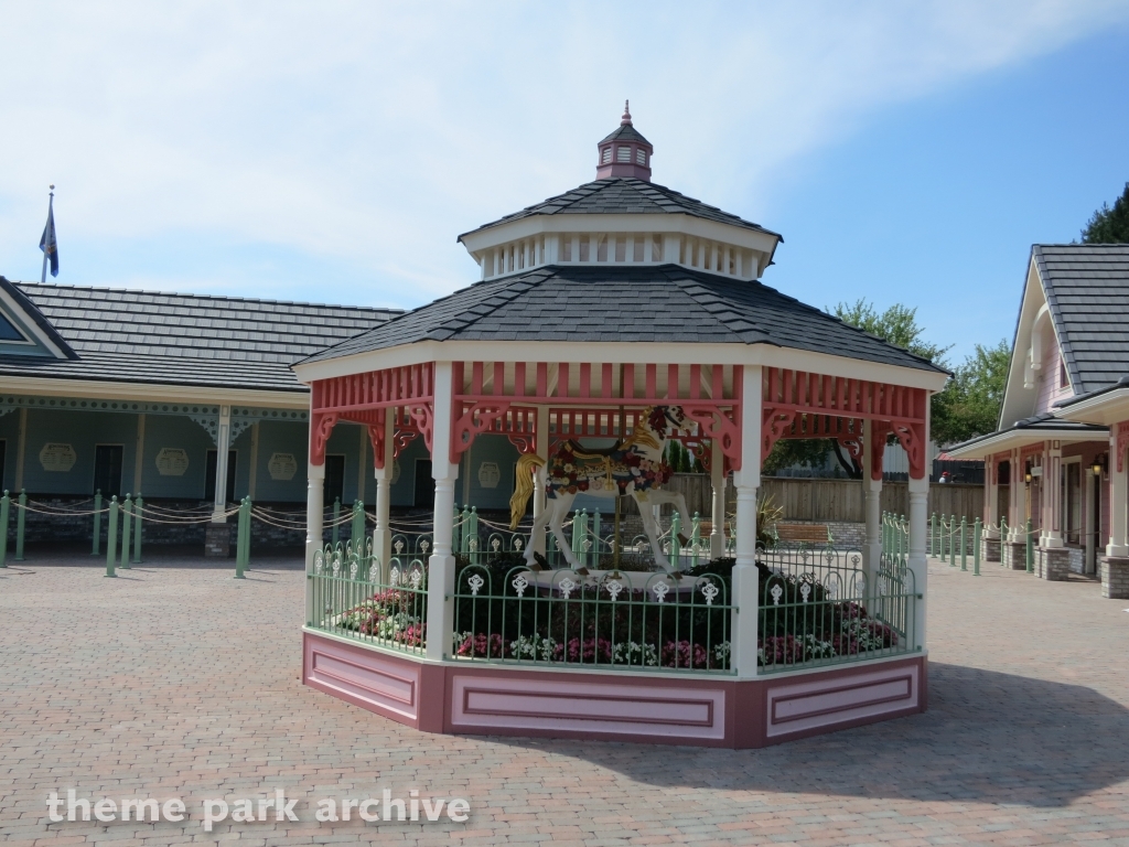 Main Street at Silverwood Theme Park and Boulder Beach Waterpark