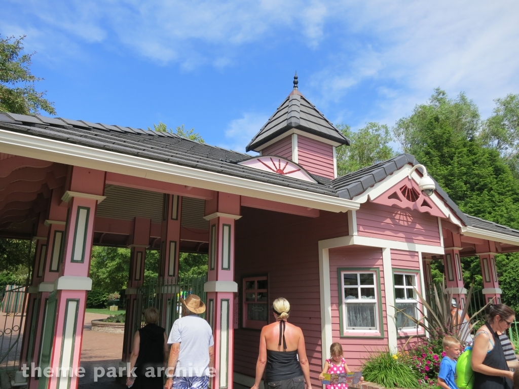 Main Street at Silverwood Theme Park and Boulder Beach Waterpark