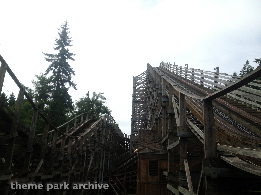 Timberhawk at Wild Waves Theme Park