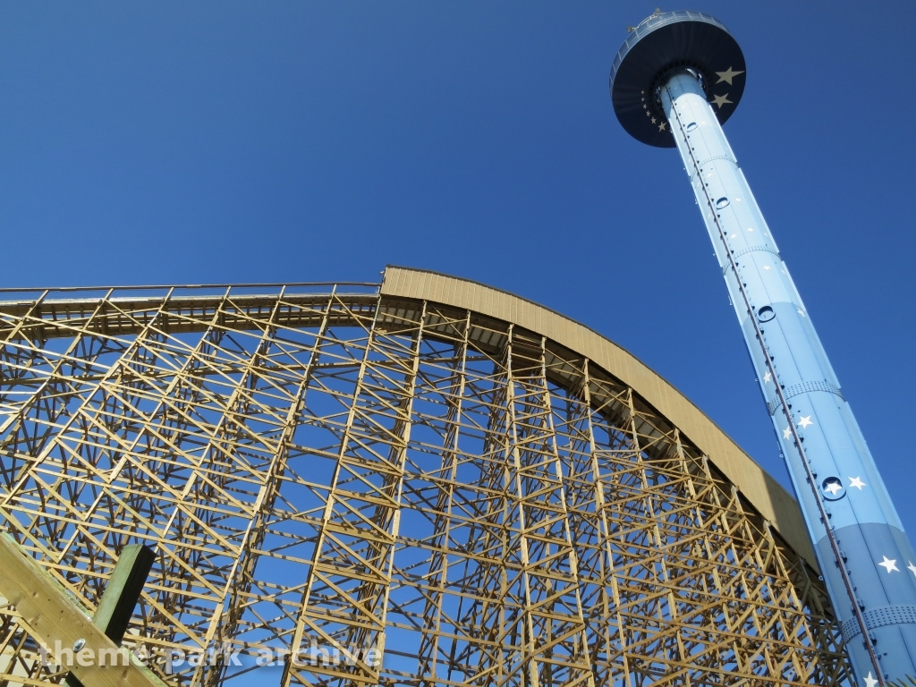 Star Tower at California's Great America