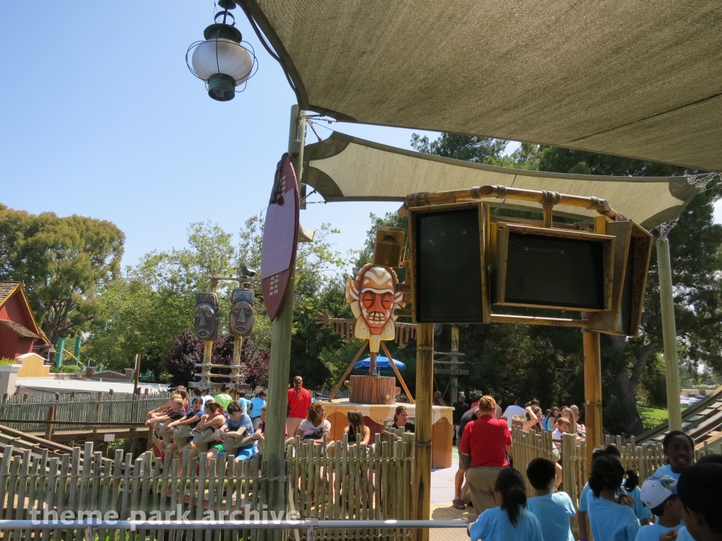 Tiki Twirl at California's Great America