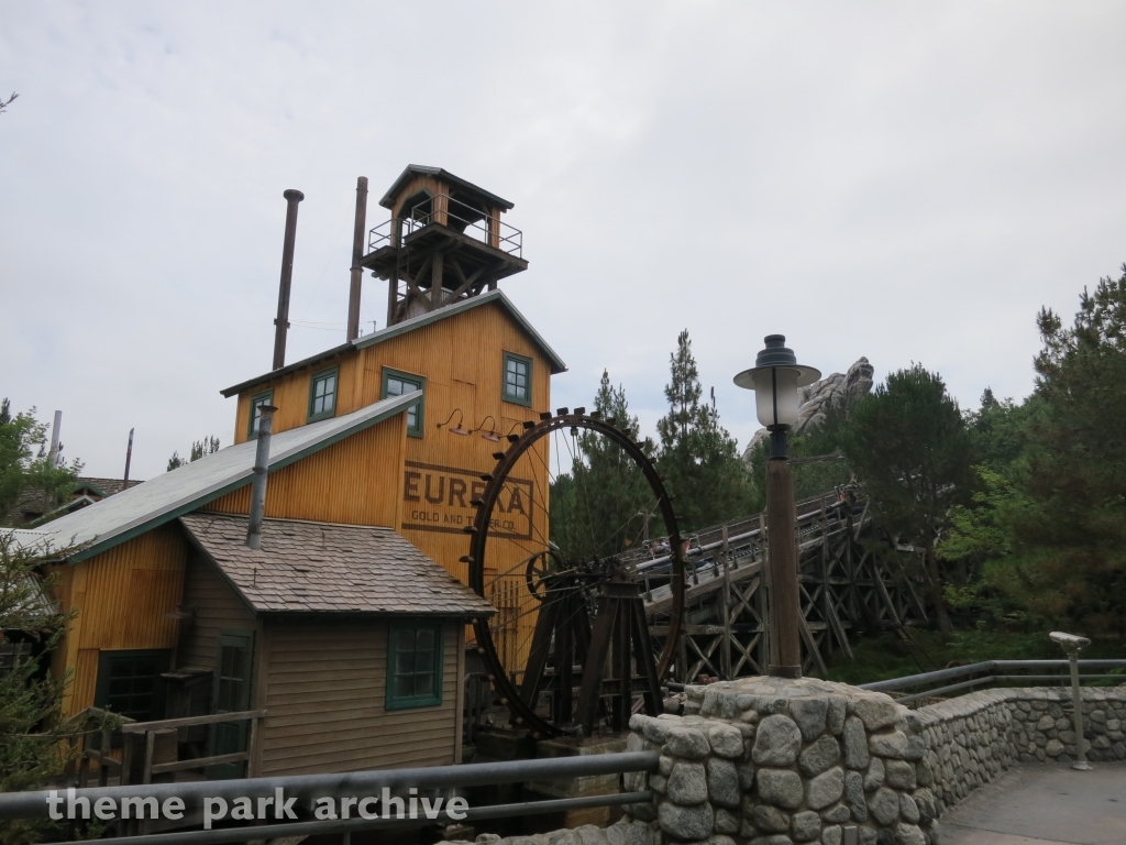 Grizzly River Run at Disney California Adventure