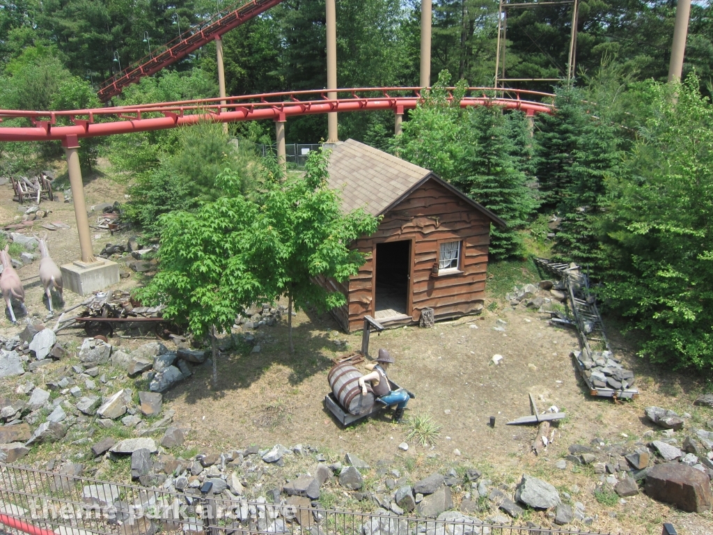 Canyon Blaster at Great Escape