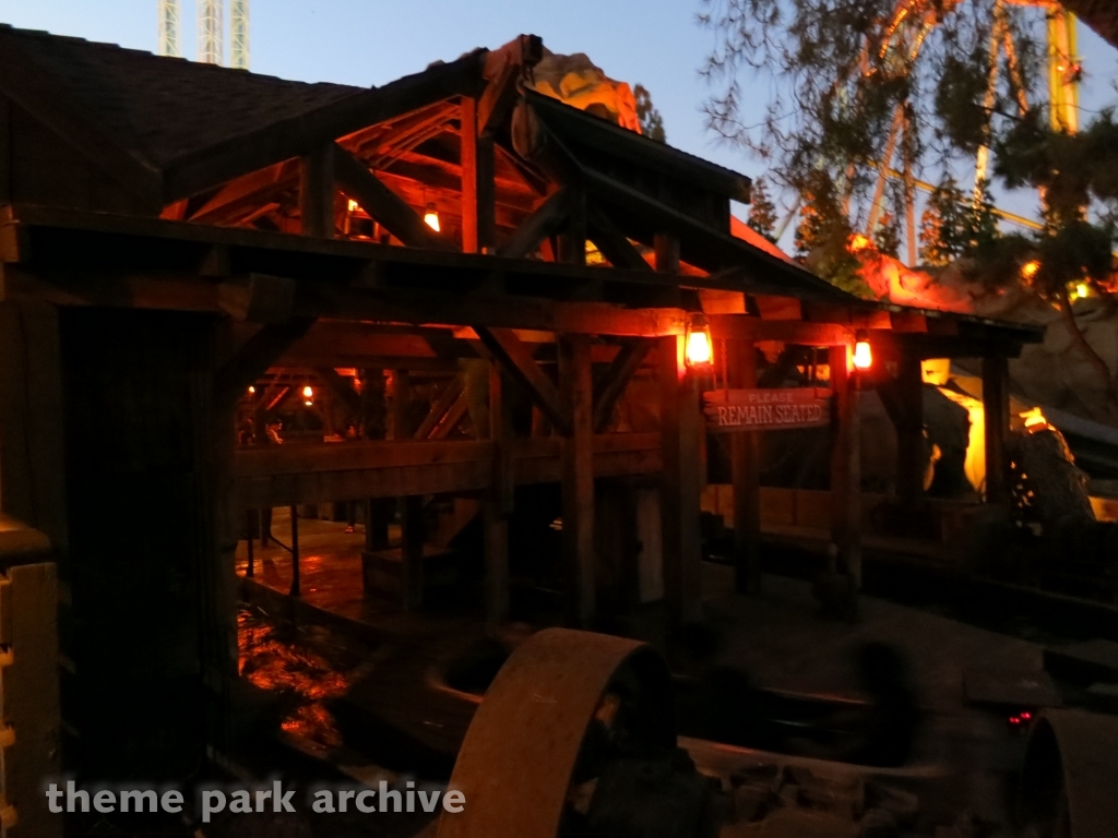 Timber Mountain Log Ride at Knott's Berry Farm