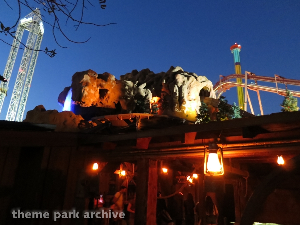 Timber Mountain Log Ride at Knott's Berry Farm