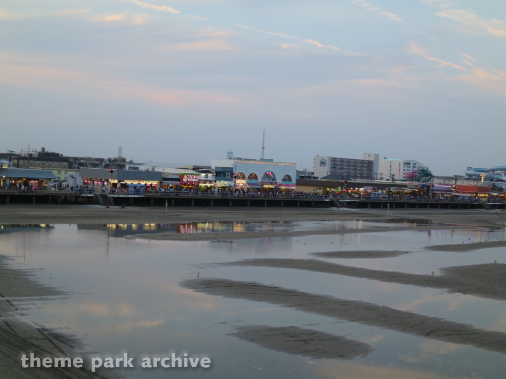 Wildwoods Boardwalk at Morey's Piers