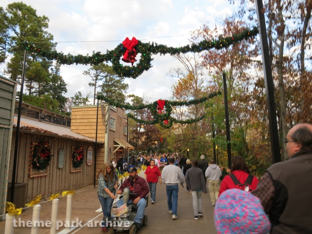 Valley Road at Silver Dollar City