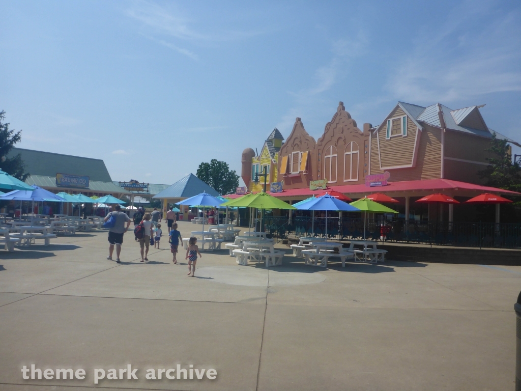 Hurricane Bay at Kentucky Kingdom