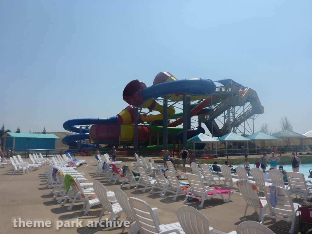 Hurricane Bay Beach Club at Kentucky Kingdom