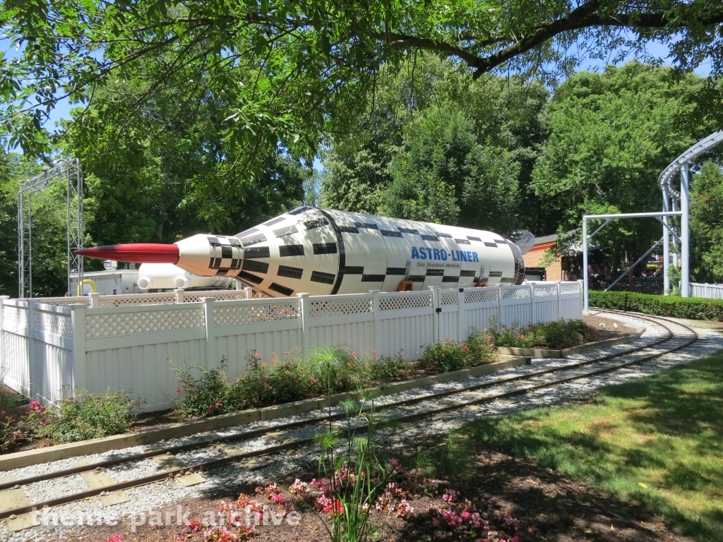 Astroliner at Dutch Wonderland