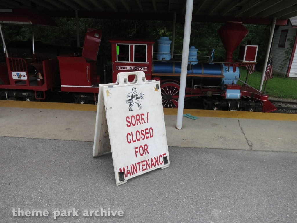 Train at Lakemont Park