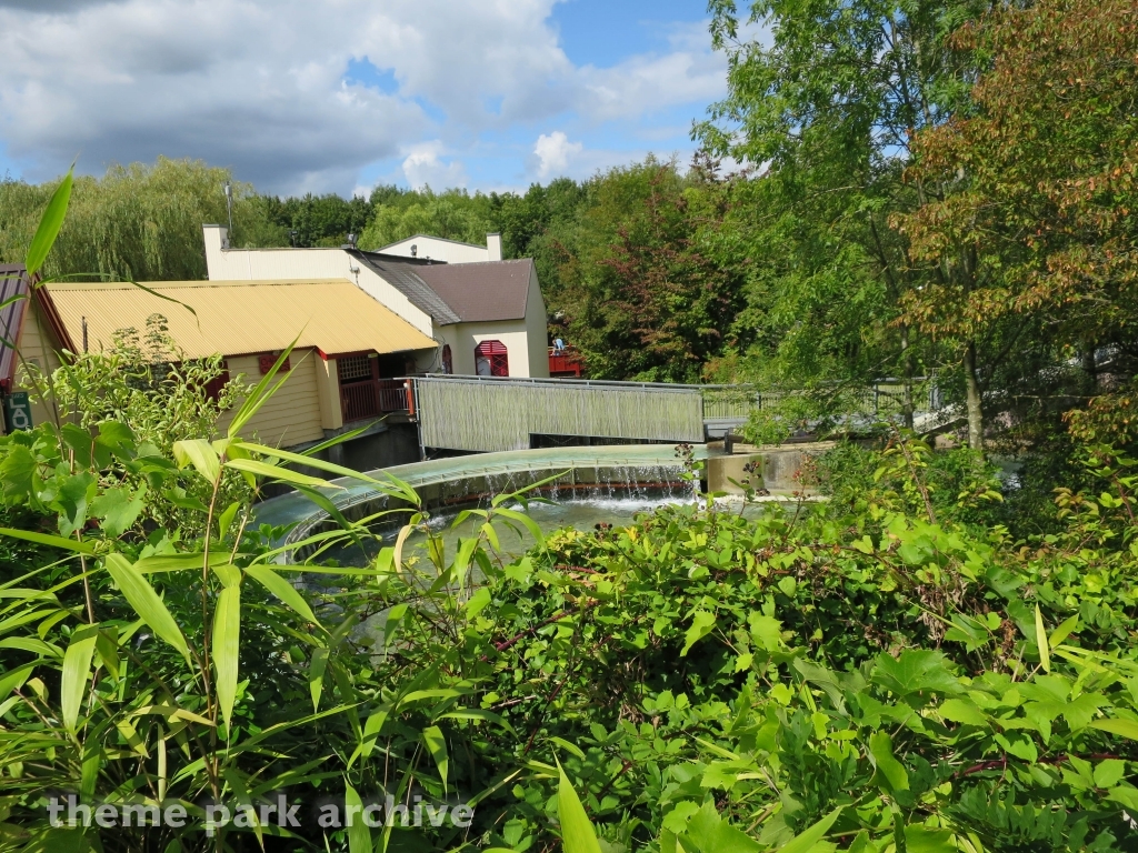 Dragon Falls at Chessington World of Adventures Resort