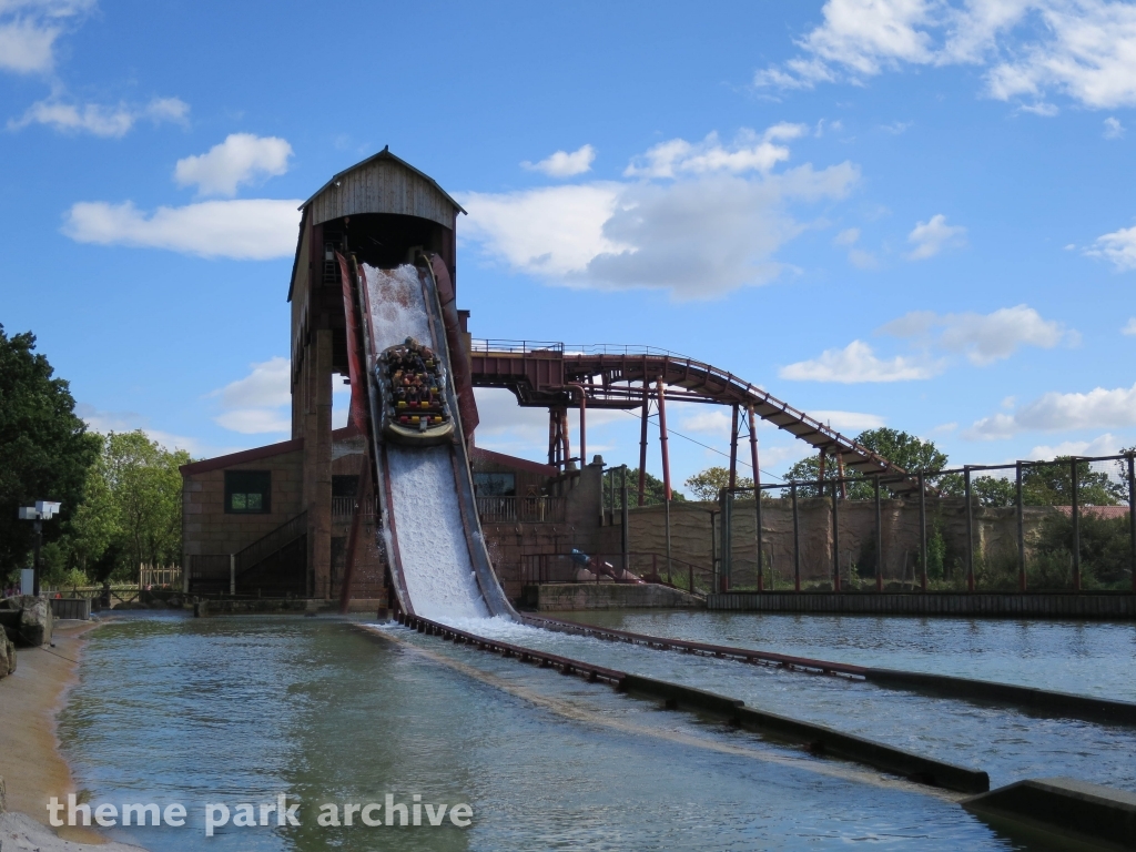 Lost River Ride at Flamingo Land