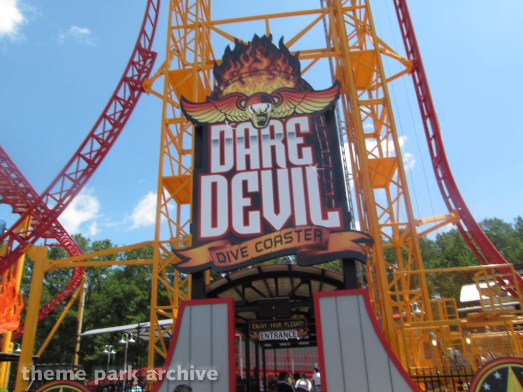 Dare Devil Dive at Six Flags Over Georgia