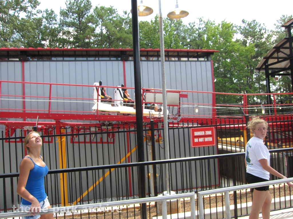 Dare Devil Dive at Six Flags Over Georgia