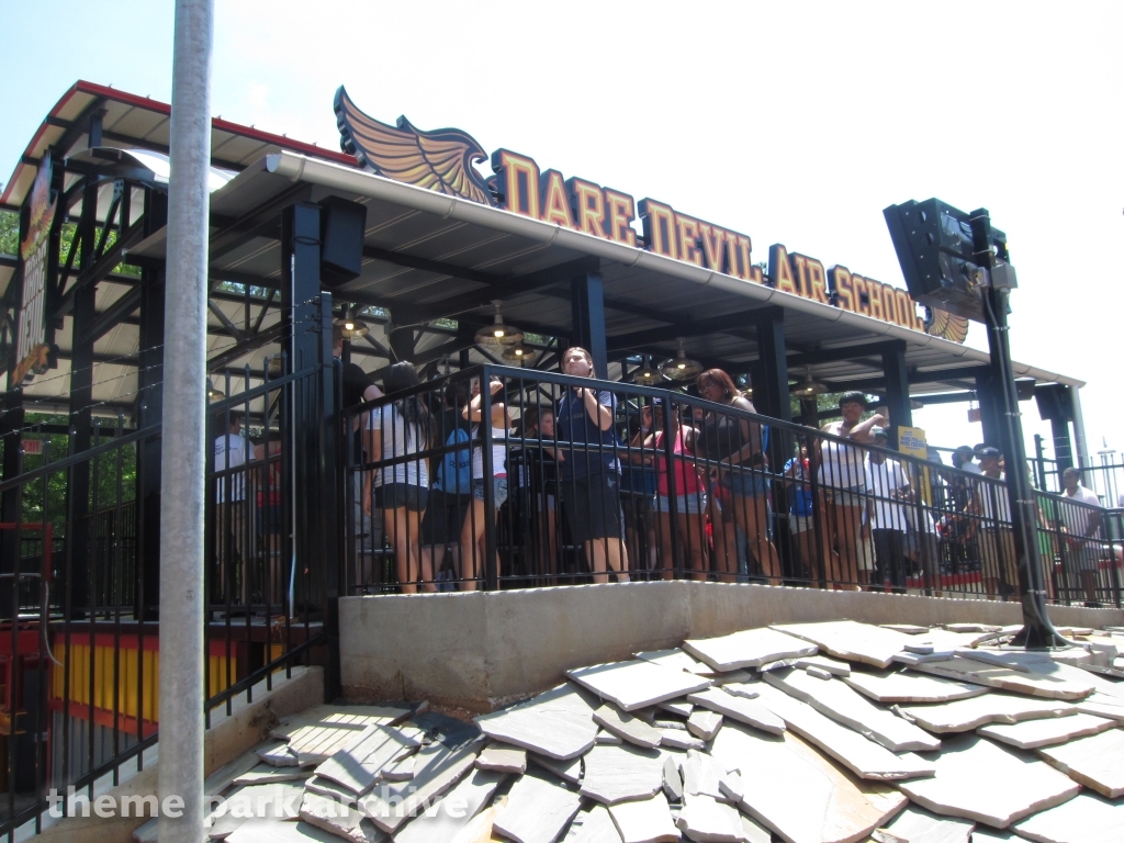 Dare Devil Dive at Six Flags Over Georgia