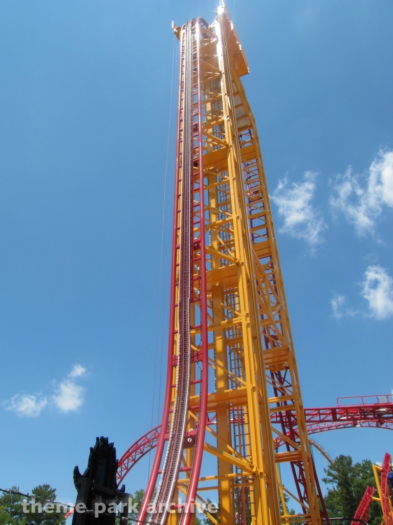 Dare Devil Dive at Six Flags Over Georgia