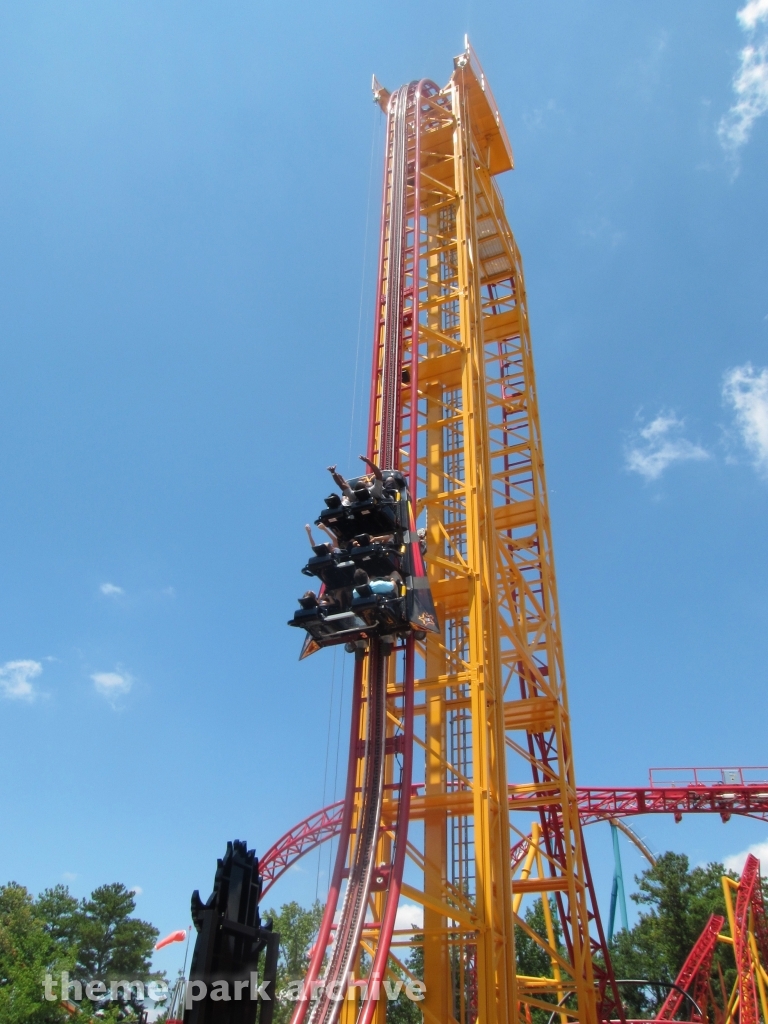 Dare Devil Dive at Six Flags Over Georgia