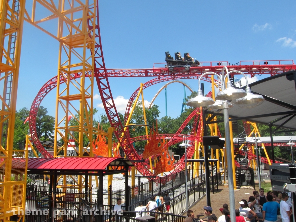 Dare Devil Dive at Six Flags Over Georgia