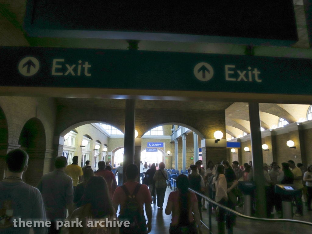 Hogwarts Express Kings Cross Station at Universal City Walk Orlando