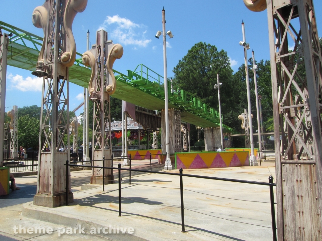 Mind Bender at Six Flags Over Georgia