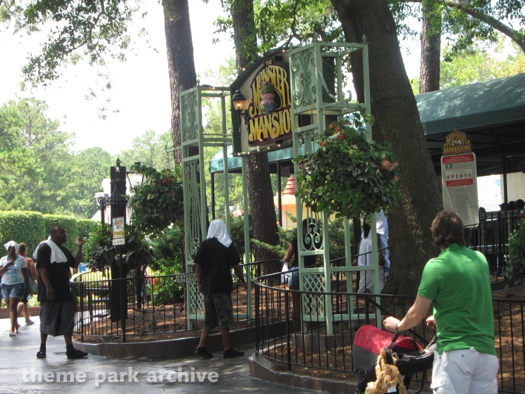 Monster Mansion at Six Flags Over Georgia