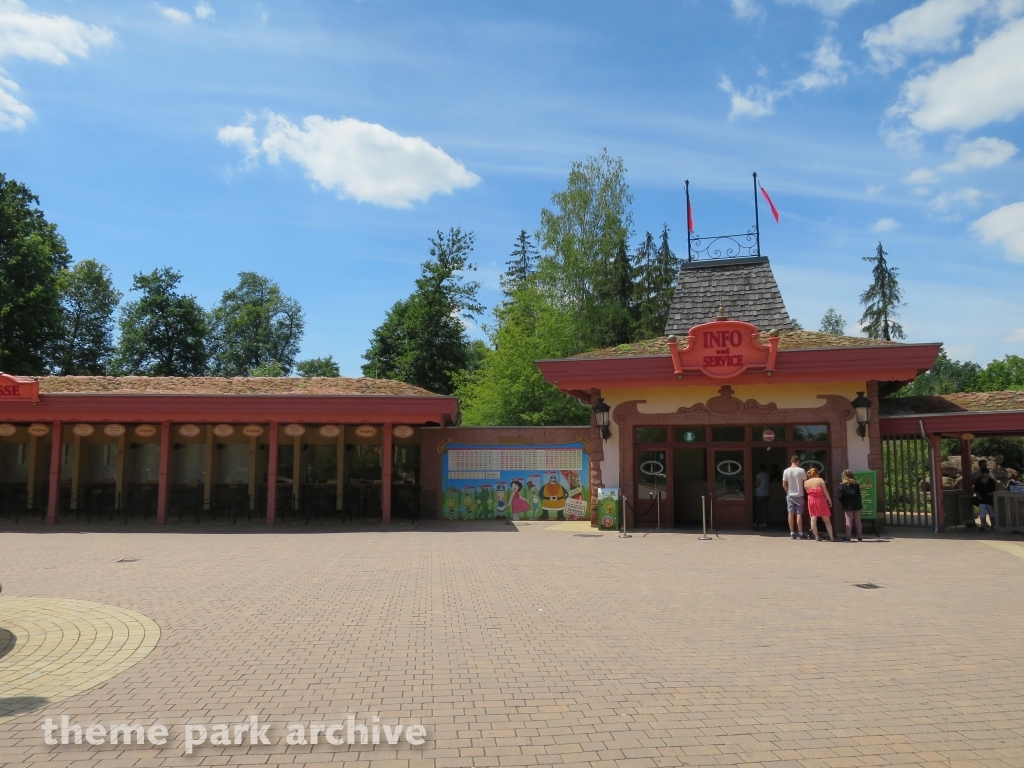 Entrance at Holiday Park