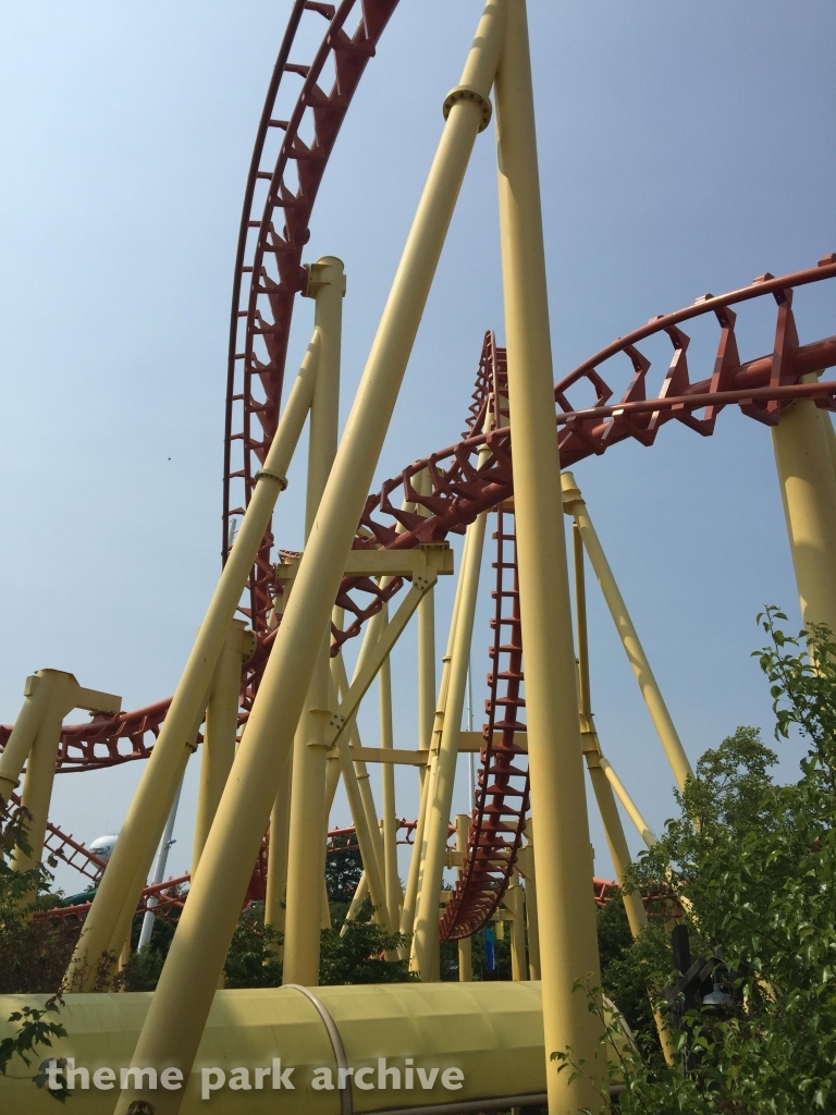 Thunderhawk at Michigan's Adventure