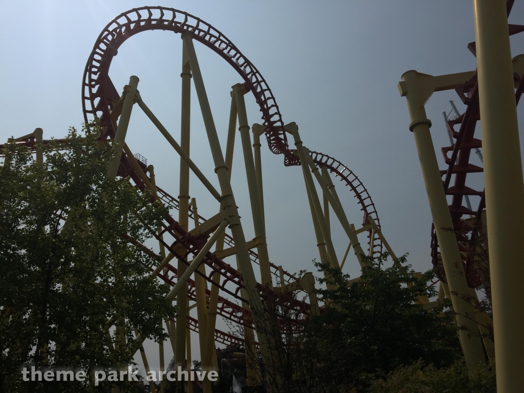 Thunderhawk at Michigan's Adventure