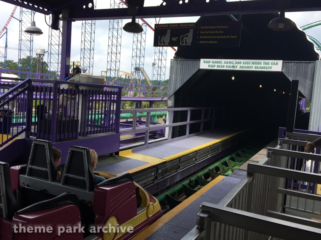 Joker's Jinx at Six Flags America