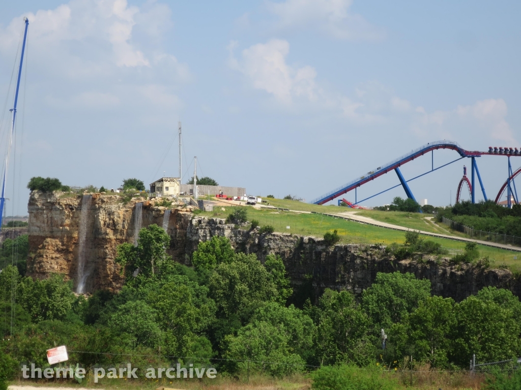 Superman Krypton Coaster at Six Flags Fiesta Texas