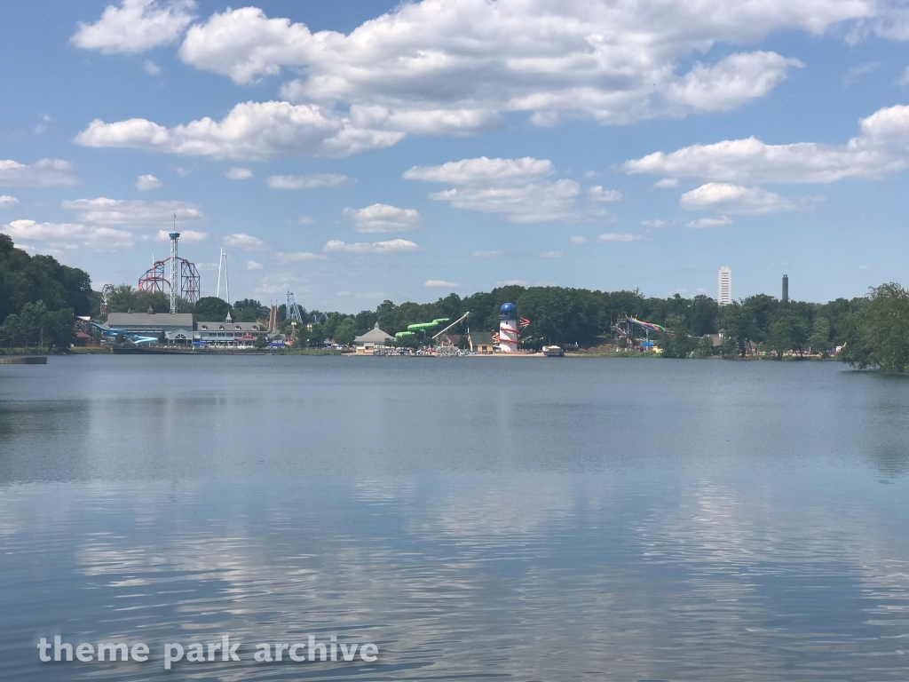 Train at Lake Compounce