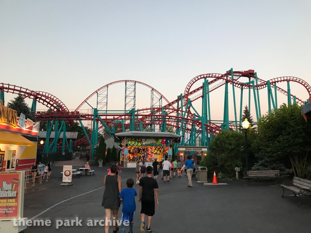 The Riddler Revenge at Six Flags New England