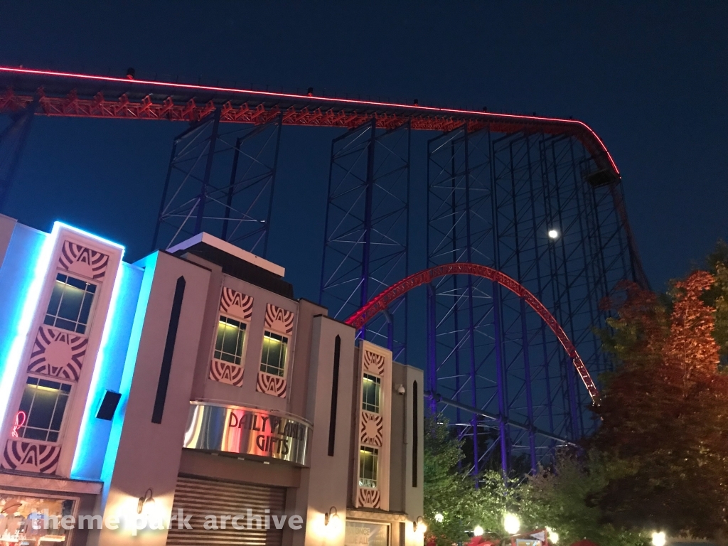 Superman The Ride at Six Flags New England