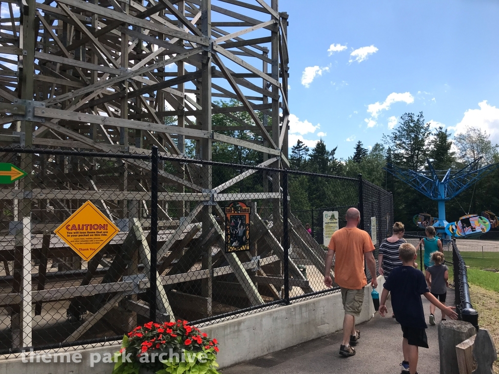 Roar O Saurus at Story Land