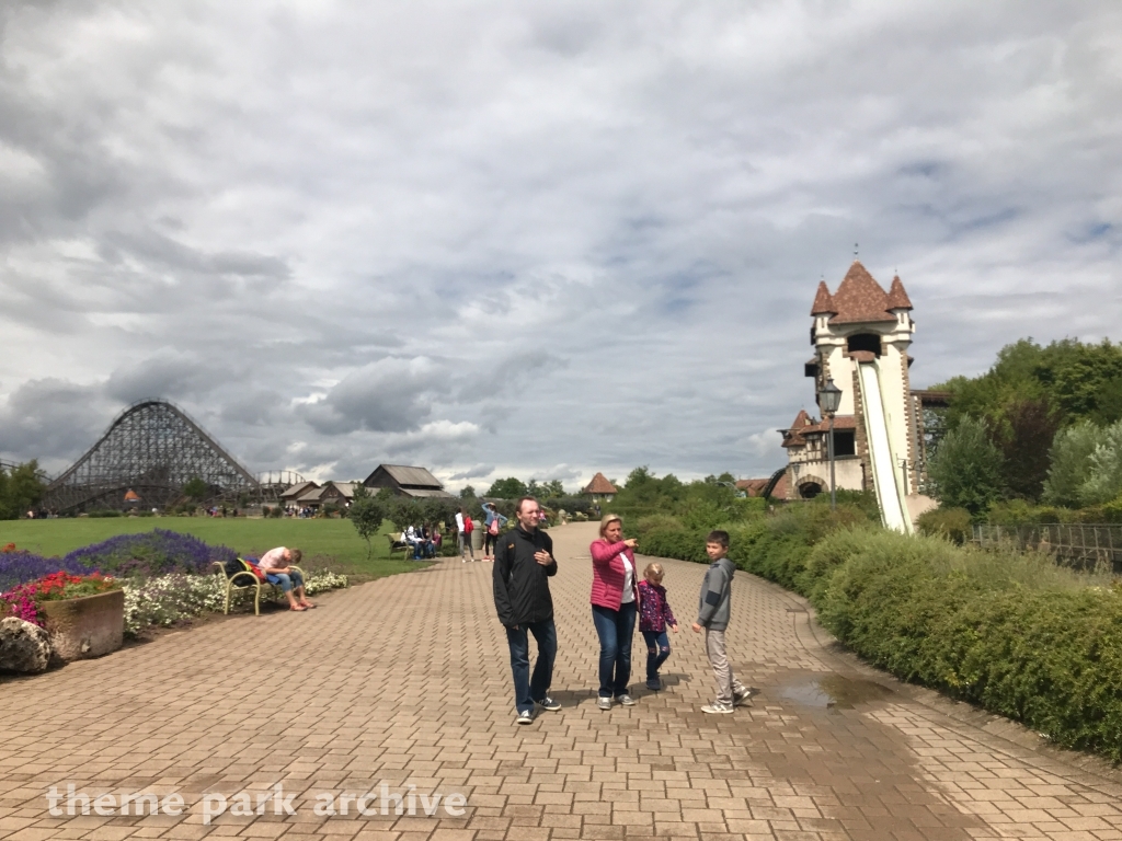 Badewannen Fahrt zum Jungbrunnen at Erlebnispark Tripsdrill