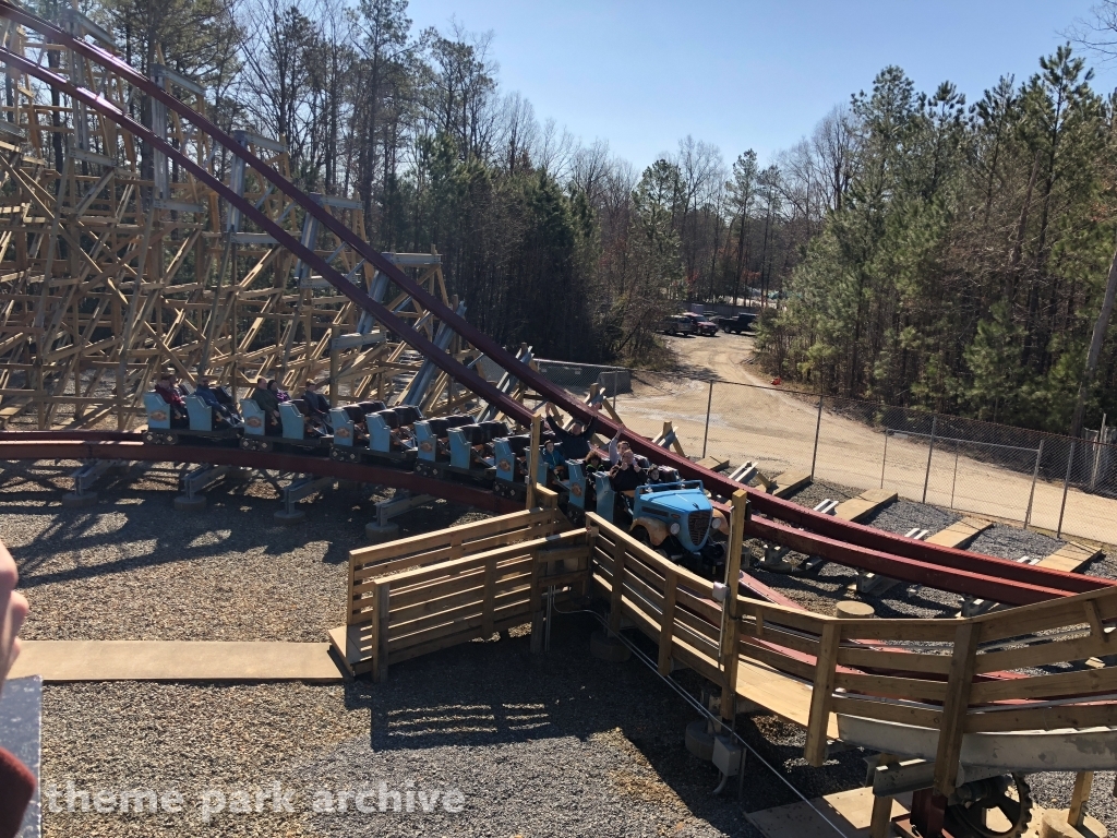 Twisted Timbers at Kings Dominion