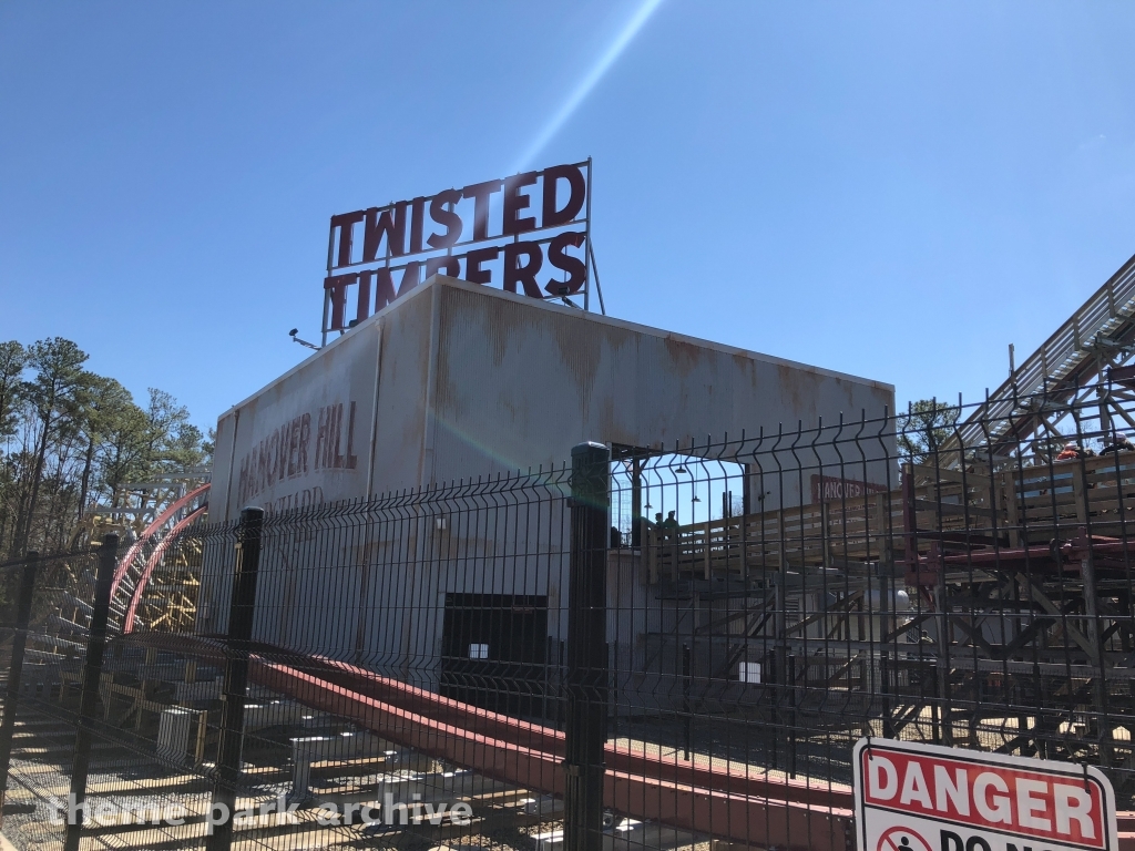 Twisted Timbers at Kings Dominion