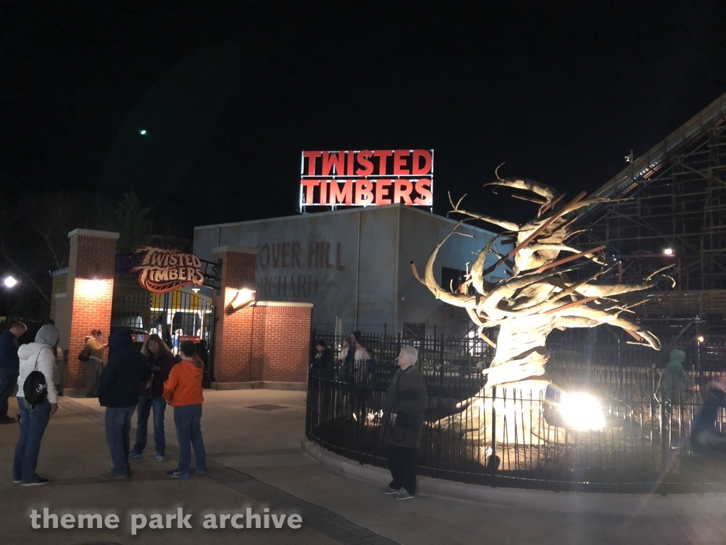 Twisted Timbers at Kings Dominion