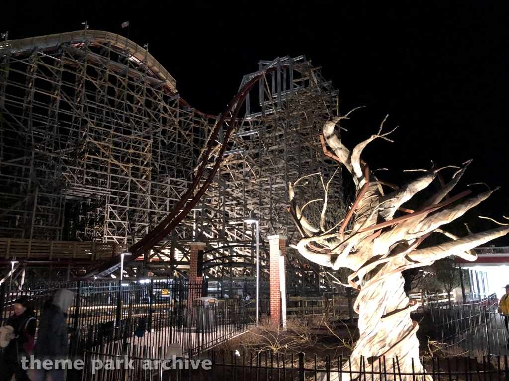 Twisted Timbers at Kings Dominion