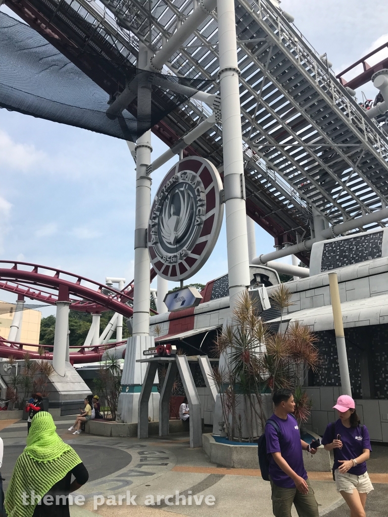 Battlestar Galactica HUMAN vs CYCLON at Universal Studios Singapore