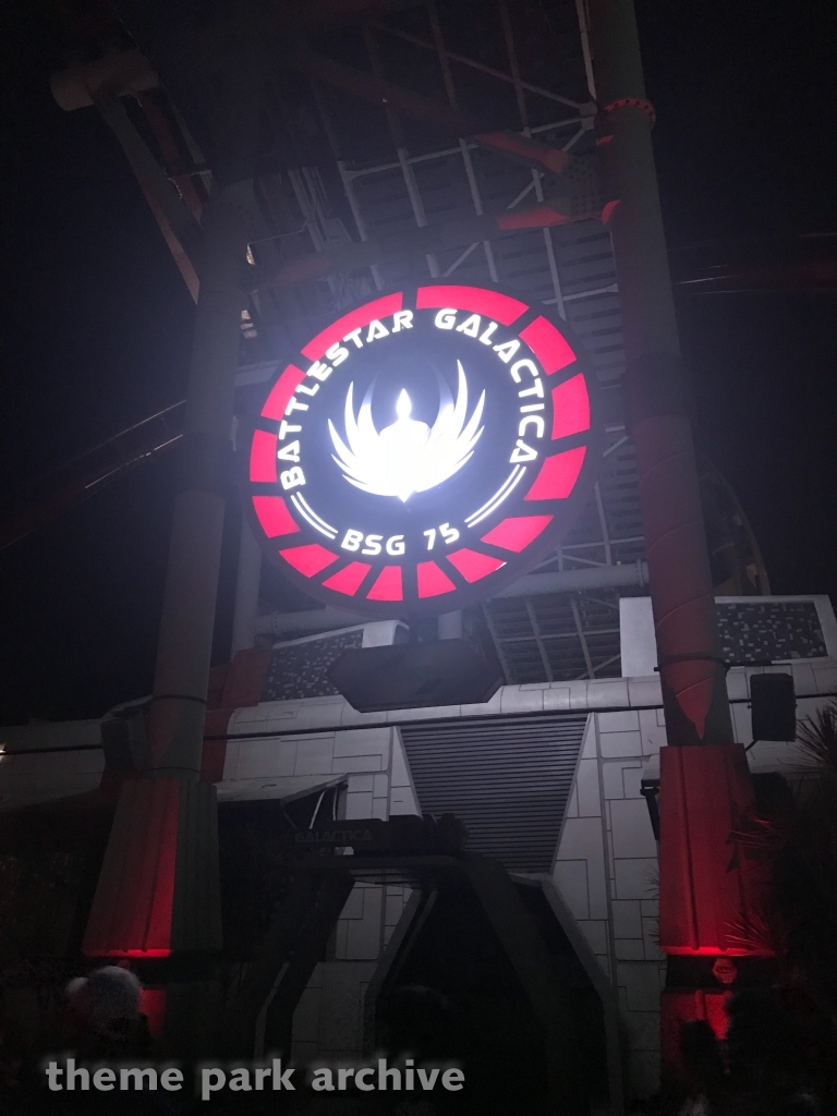 Battlestar Galactica HUMAN vs CYCLON at Universal Studios Singapore