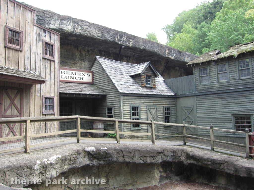 Blazing Fury at Dollywood