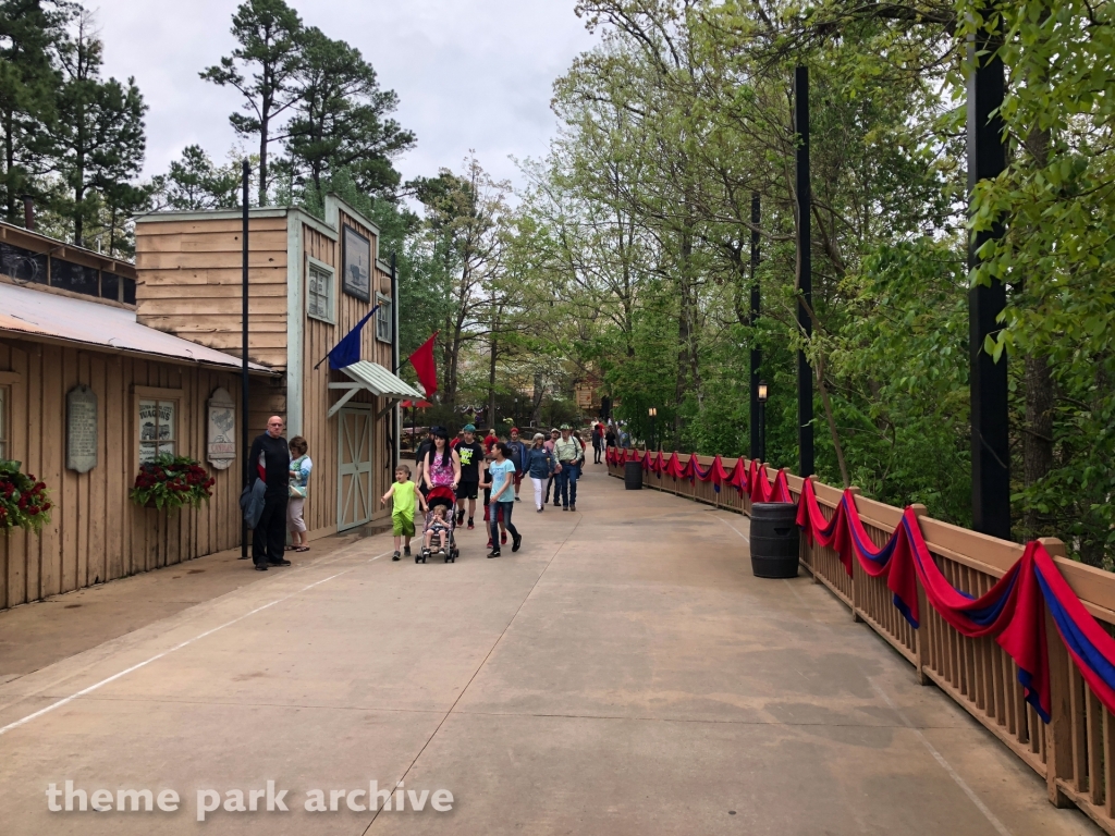 Valley Road at Silver Dollar City