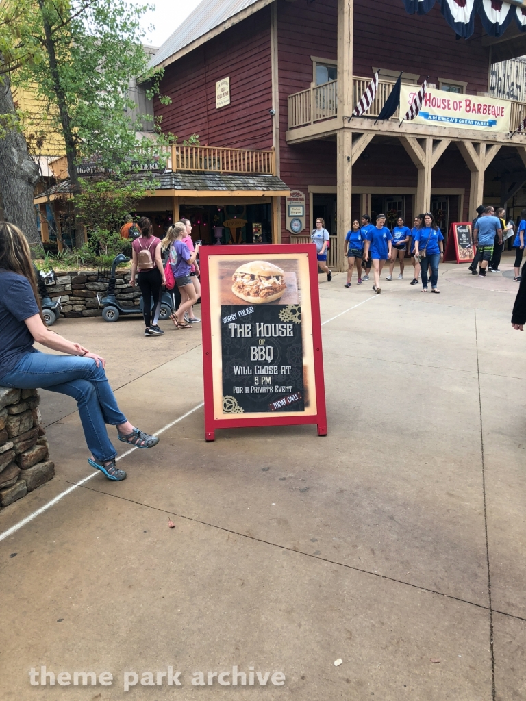 Heritage Hall at Silver Dollar City