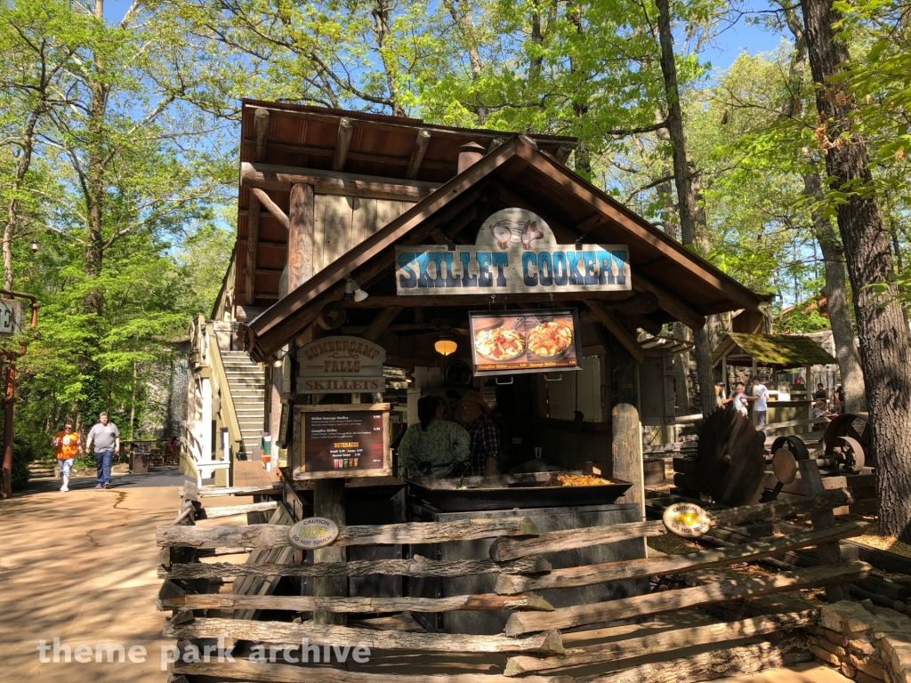 Hugo's Hill Street at Silver Dollar City